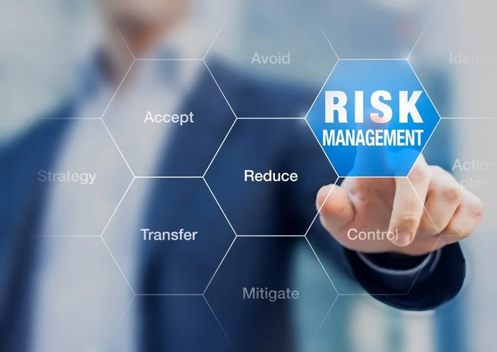 Financial Advisory & Risk Management